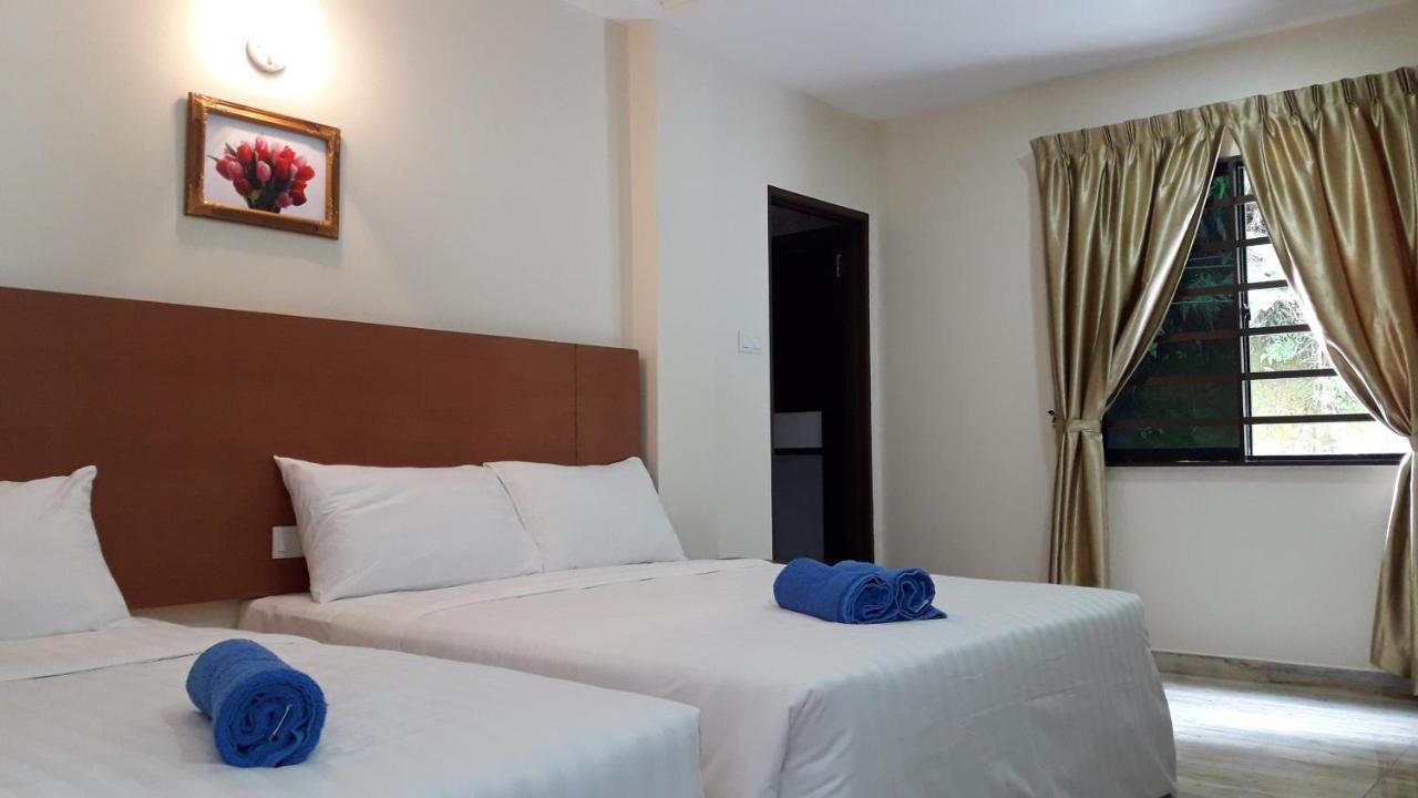 Tulip Hotel & Apartment Cameron Highlands Esterno foto